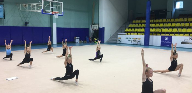 Gimnastikos užsiėmimai – Dalios Kutkaitės Meninės Gimnastikos akademija